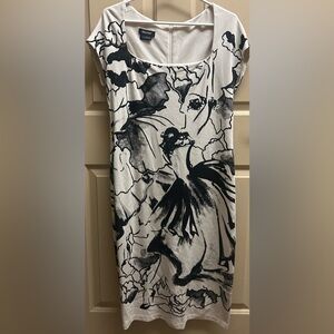 Isabel de Pedro Abstract Black and White Dress